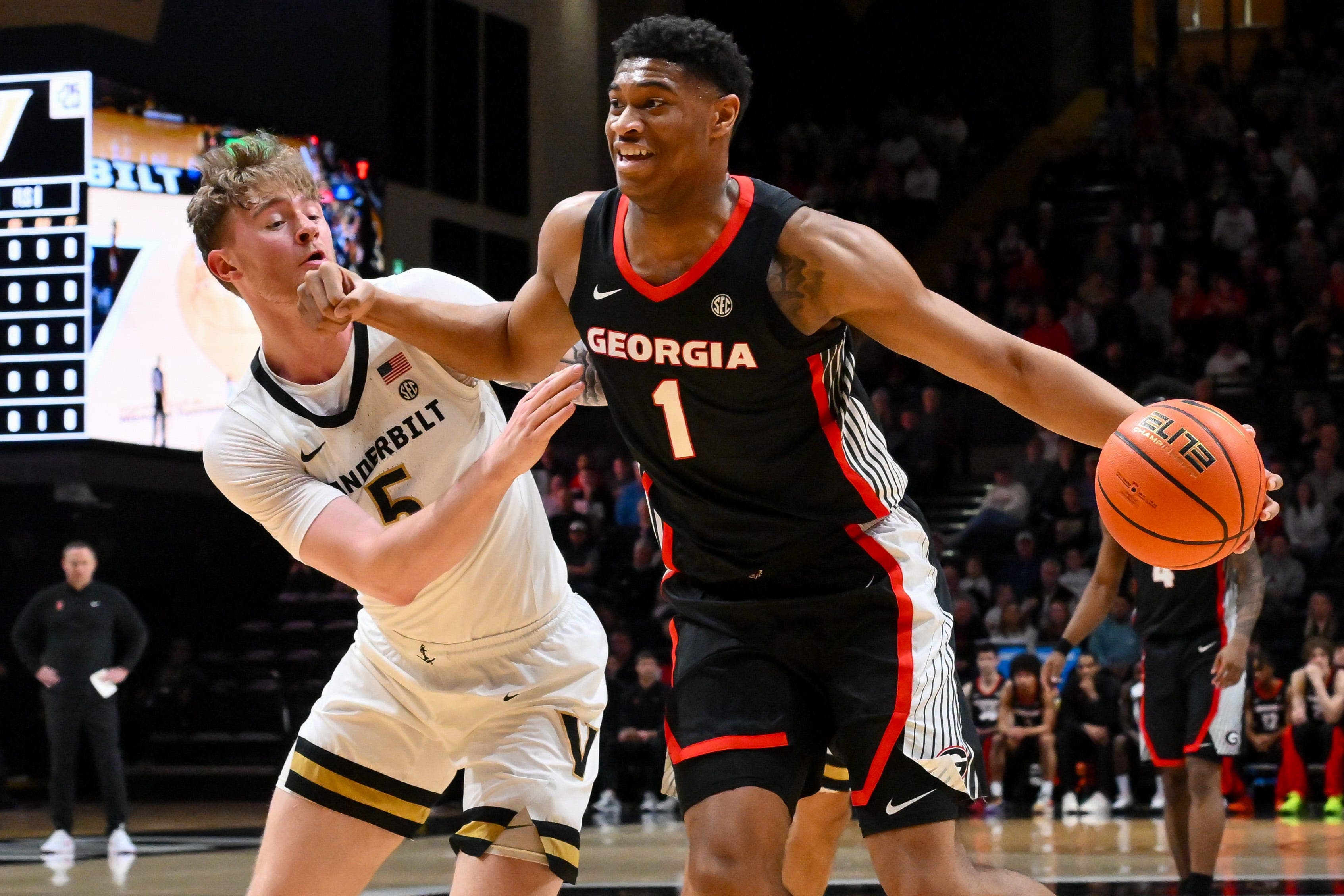 Georgia Bulldogs freshman arrested, faces driving charges