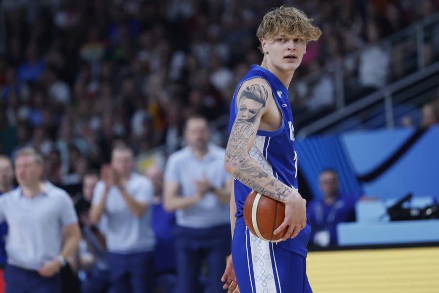 Miikka Muurinen: Arkansas gets commitment from 7-foot Finnish forward