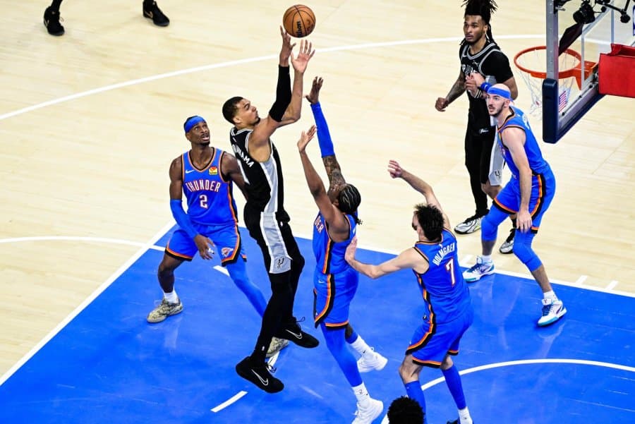 MVP snub drives 'off the charts' Wembanyama, Spurs past Thunder in G1
