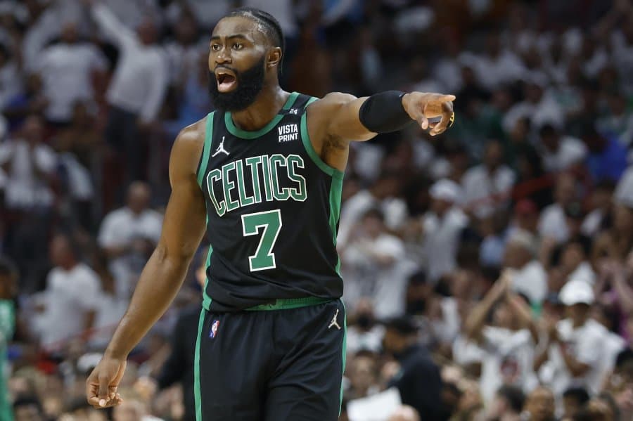 Celtics' Jaylen Brown claims refs had 'agenda' in series vs. 76ers