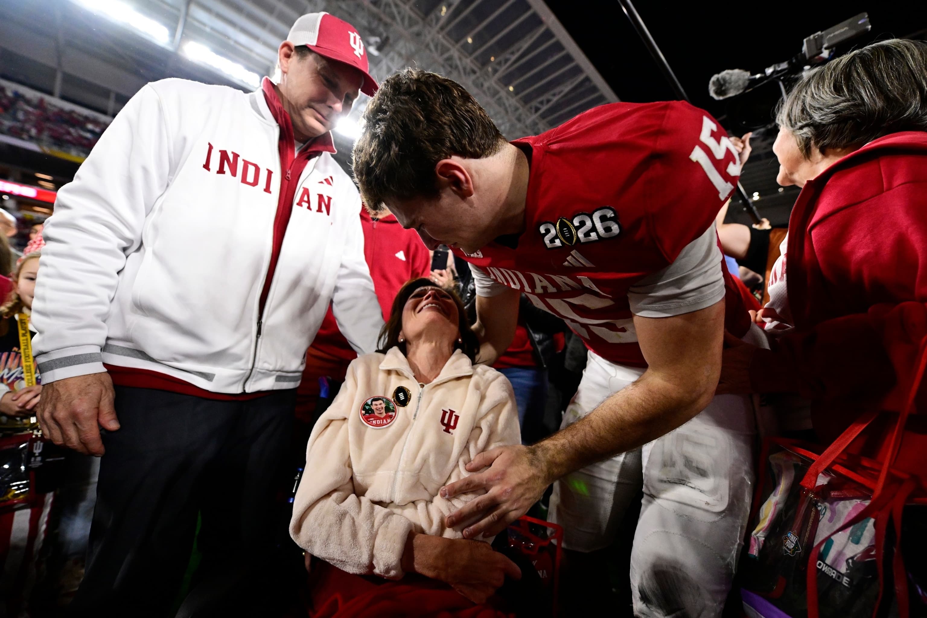 Why expected No. 1 pick Fernando Mendoza won't be at the NFL Draft