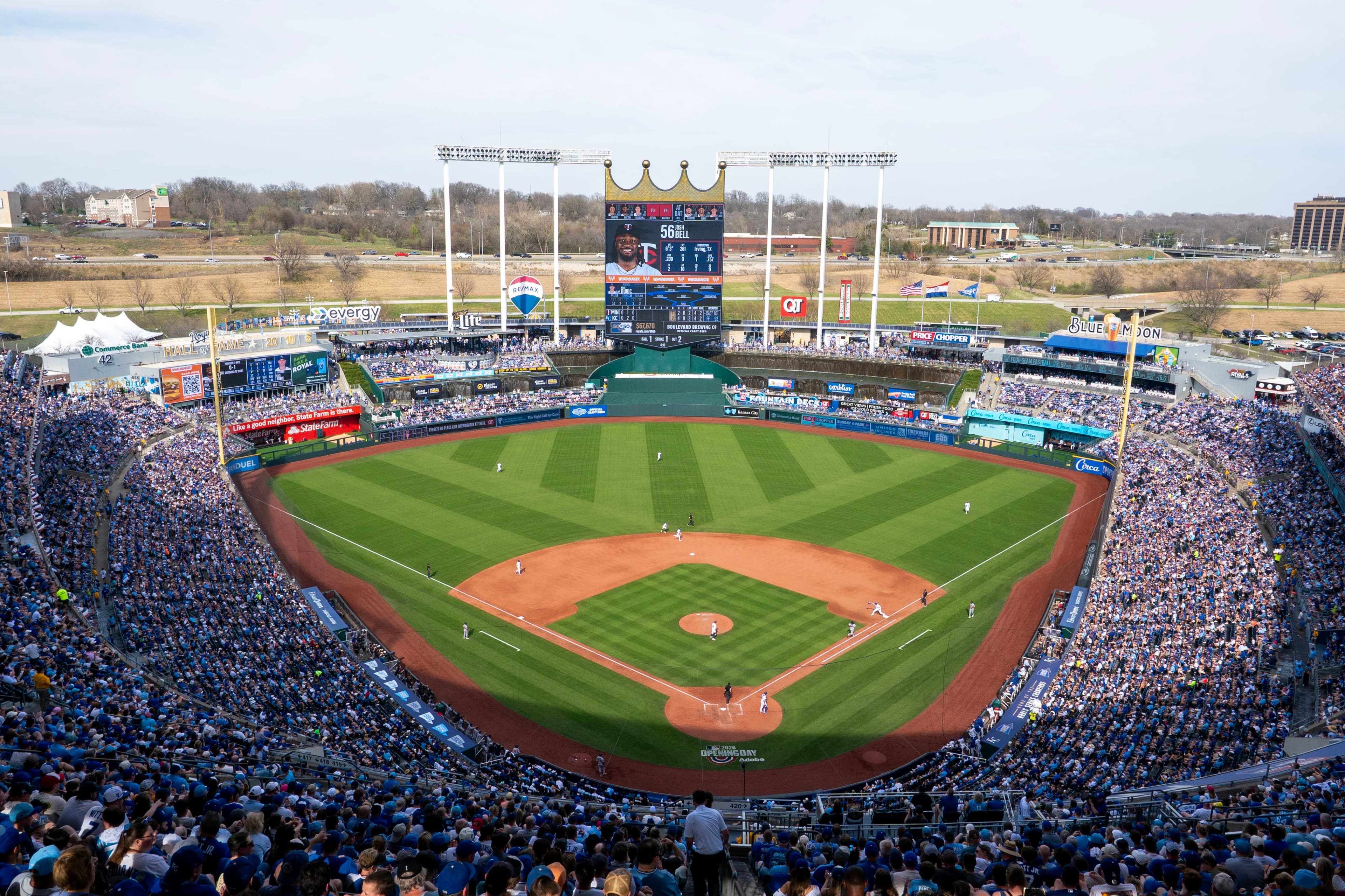 Royals, with $600M boost from Kansas City, announce new stadium plans