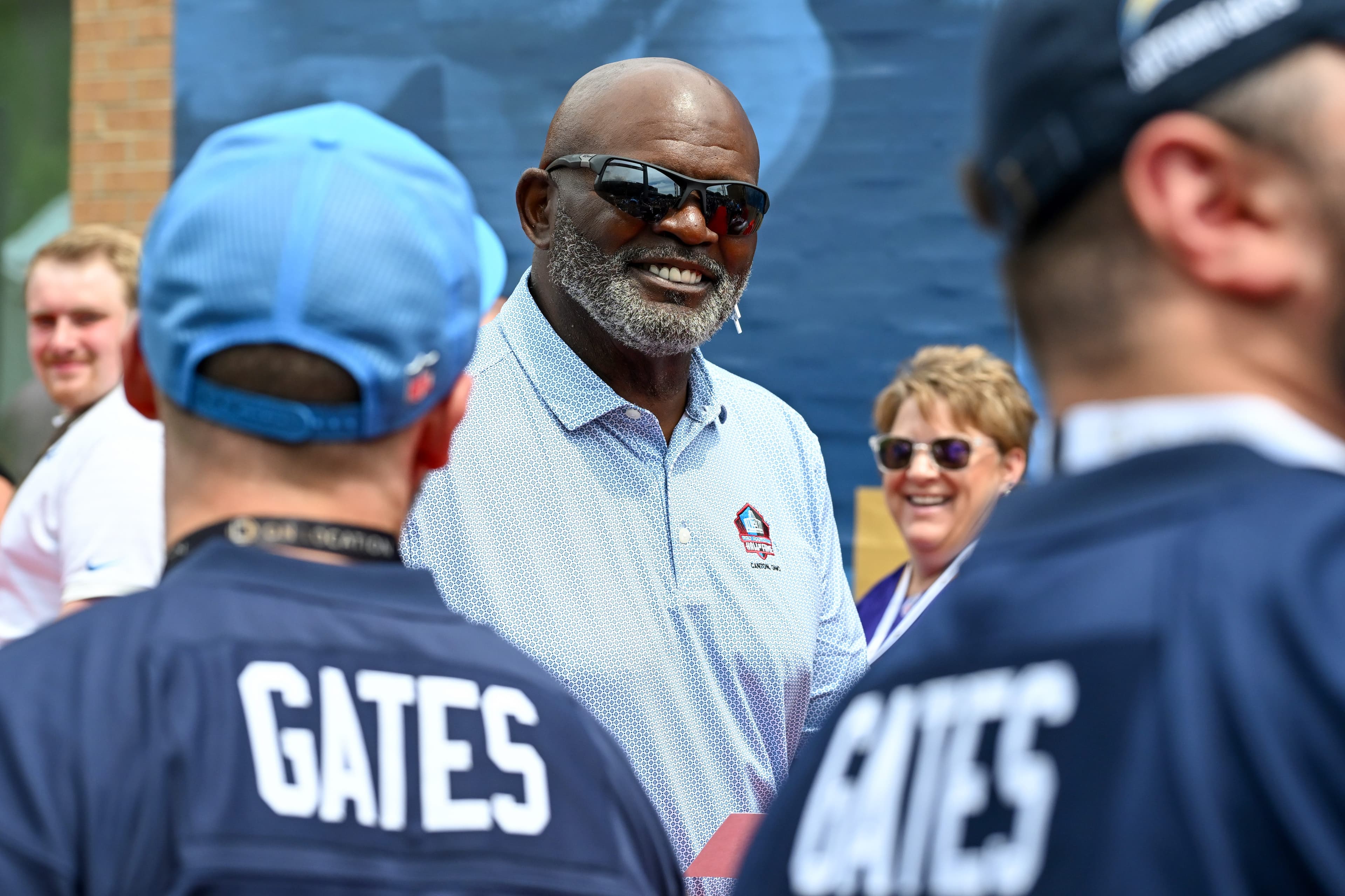 NFL legend Lawrence Taylor OK but hospitalized with 'stomach-related issue'