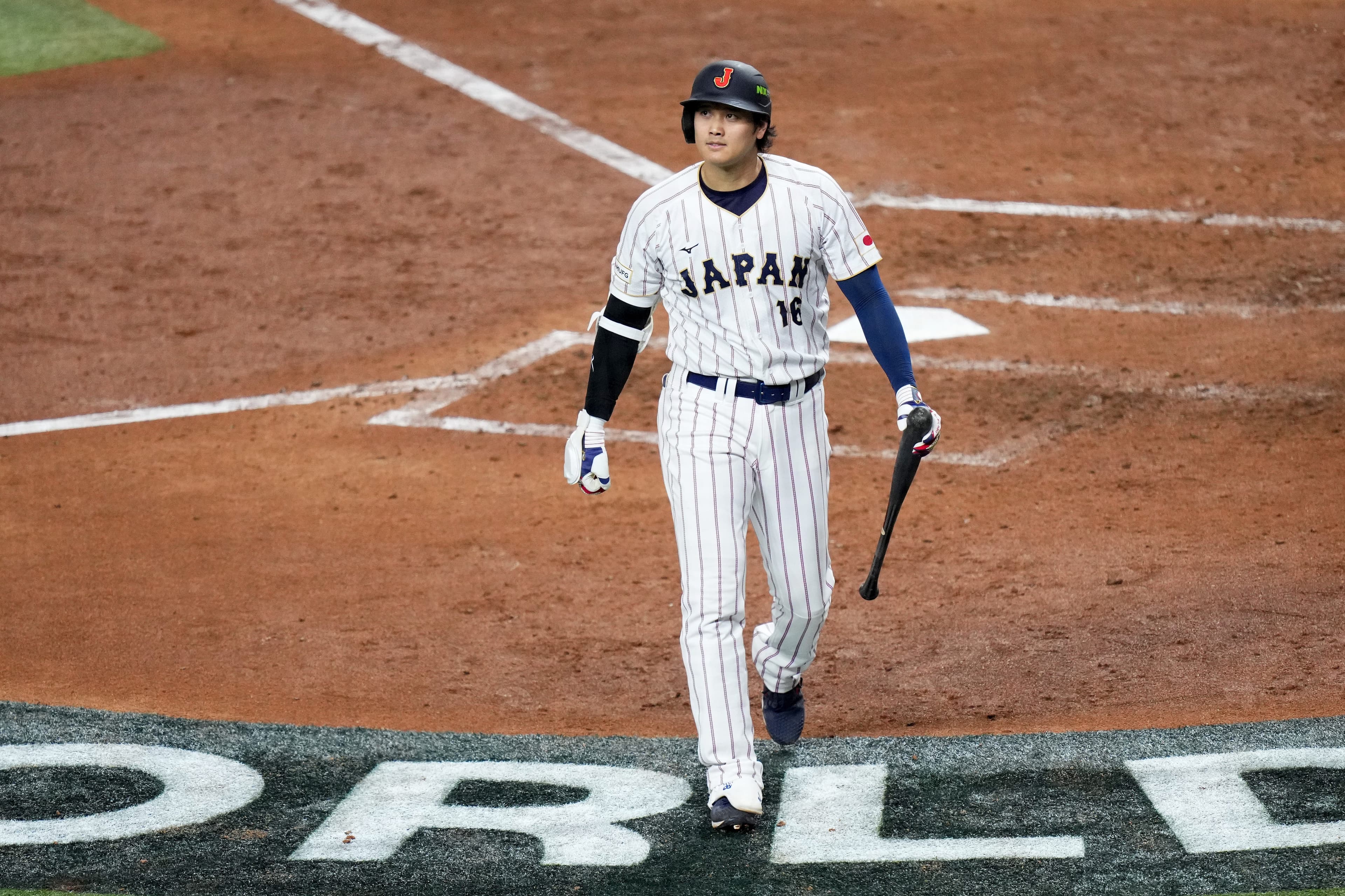 New Headline: Shohei Ohtani's Exit from Japan's WBC Signals Rising Stars' Dominance in MLB
