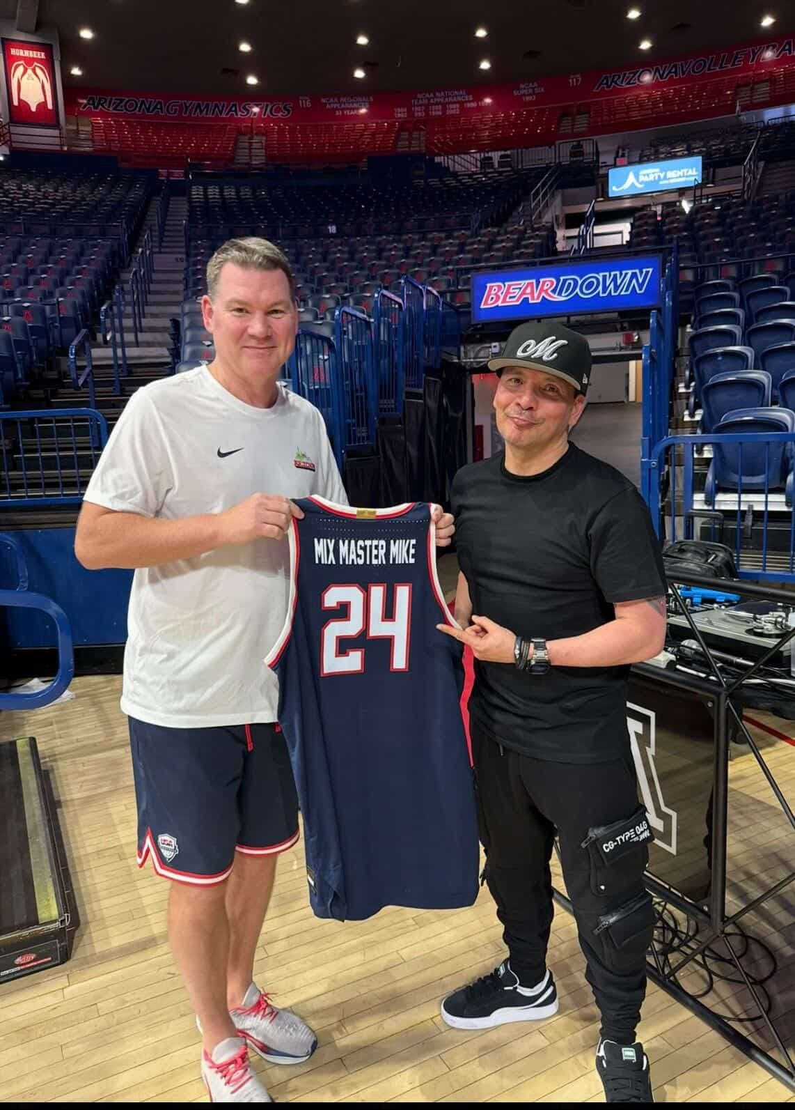 Tommy Lloyd: Arizona coach by day, aspiring DJ on the side
