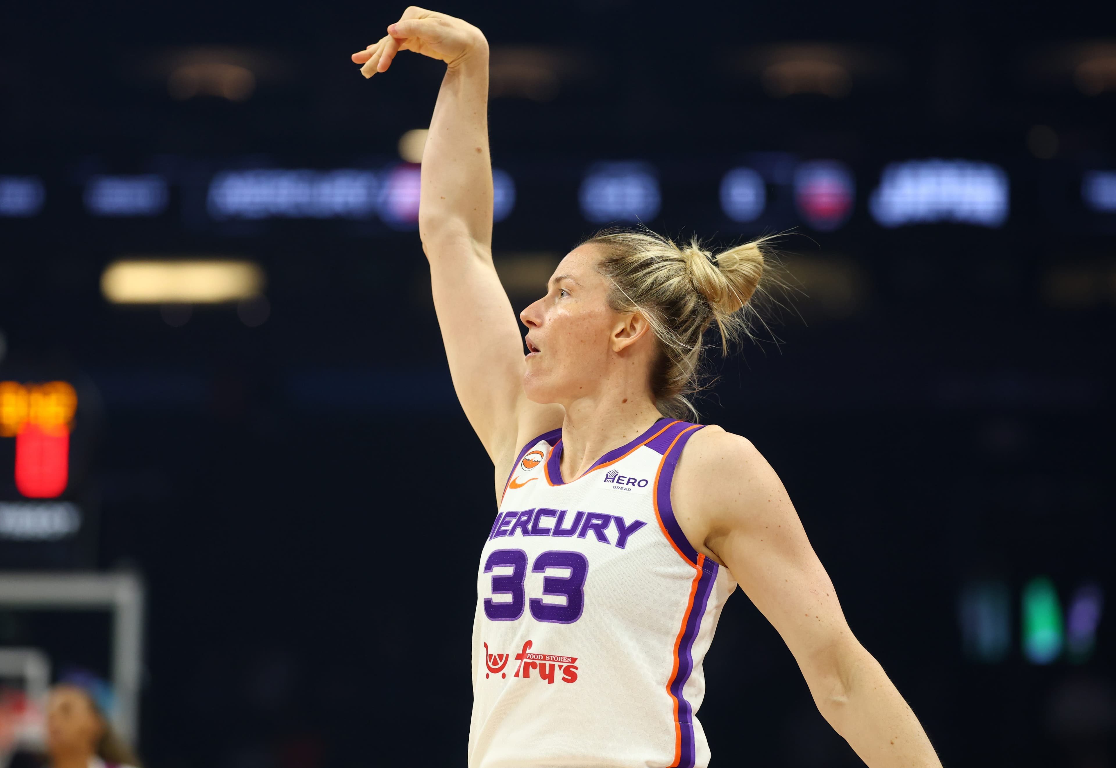 Sami Whitcomb injury update: Mercury guard out to start season with knee injury
