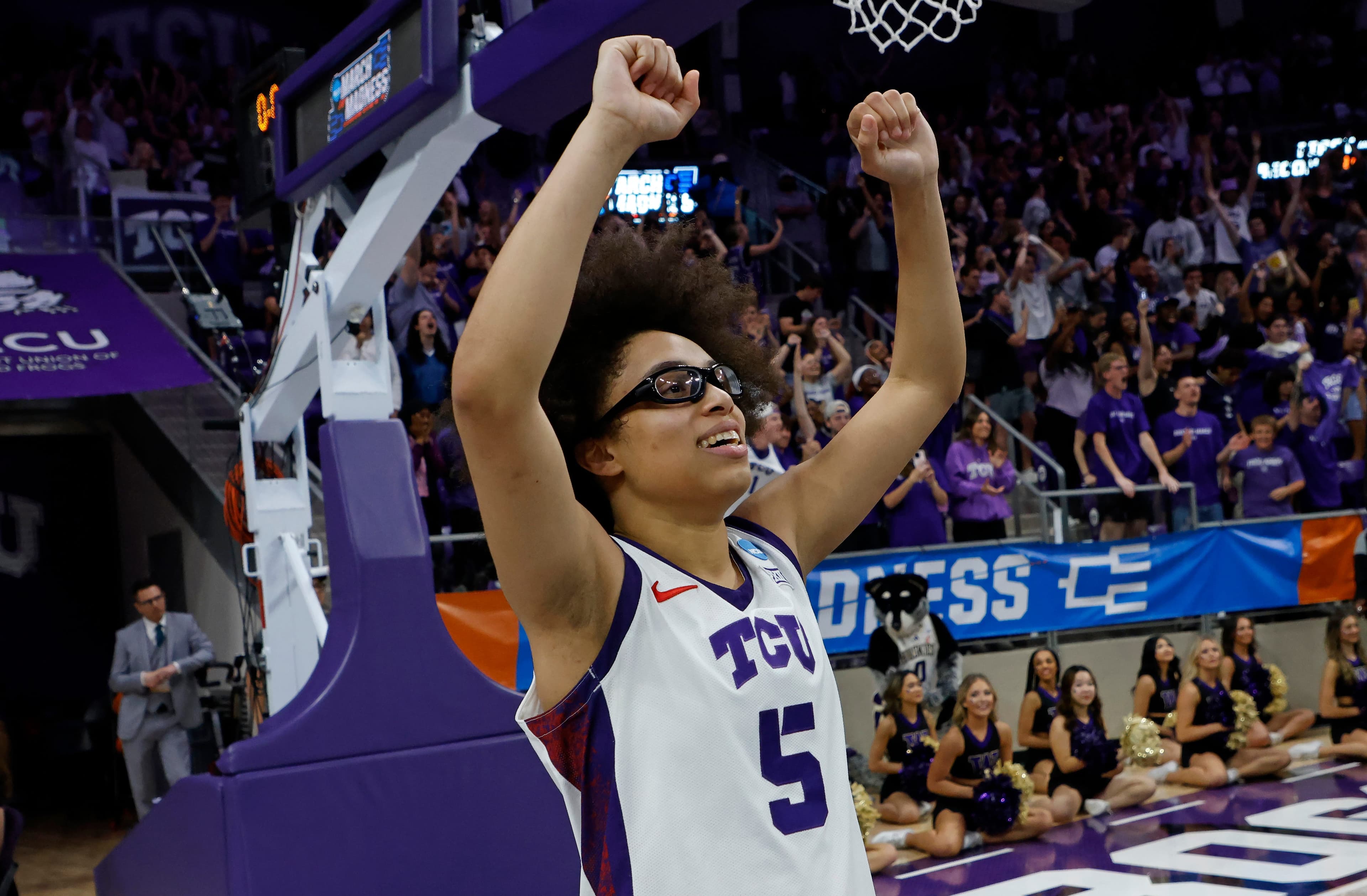 TCU completes comeback, avoids Washington's NCAA Tournament upset bid