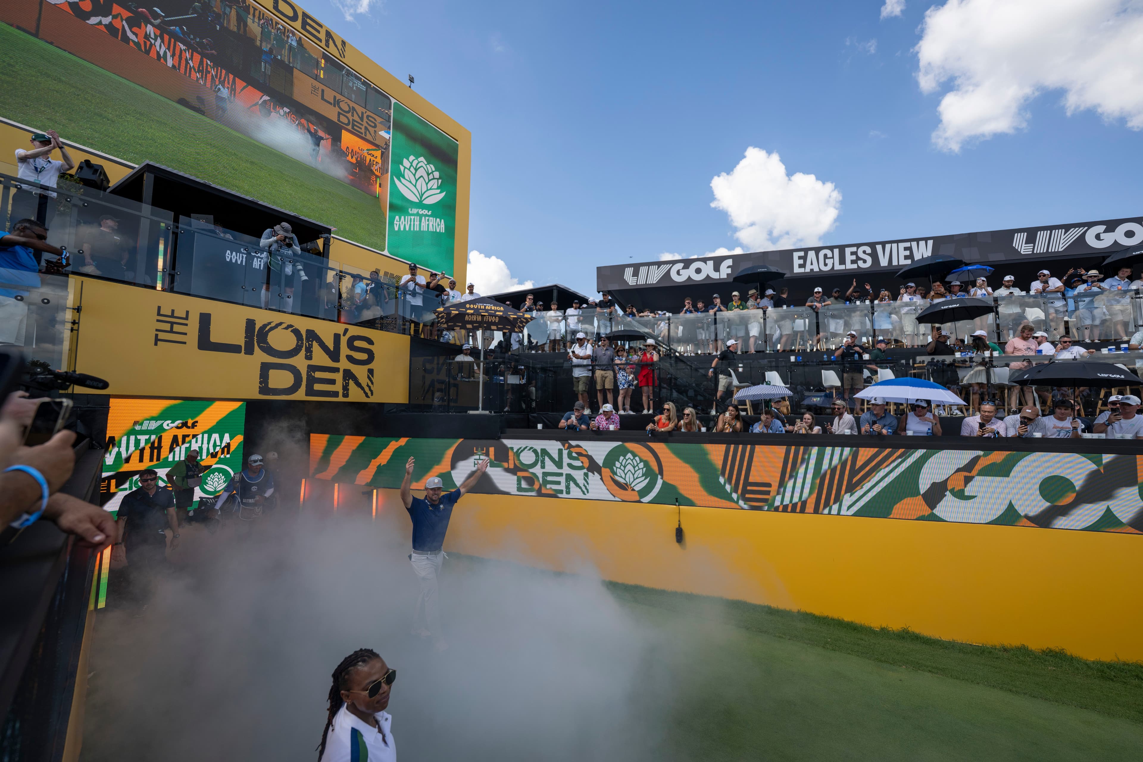 Rowdy crowds highlight LIV Golf South Africa, where DeChambeau leads