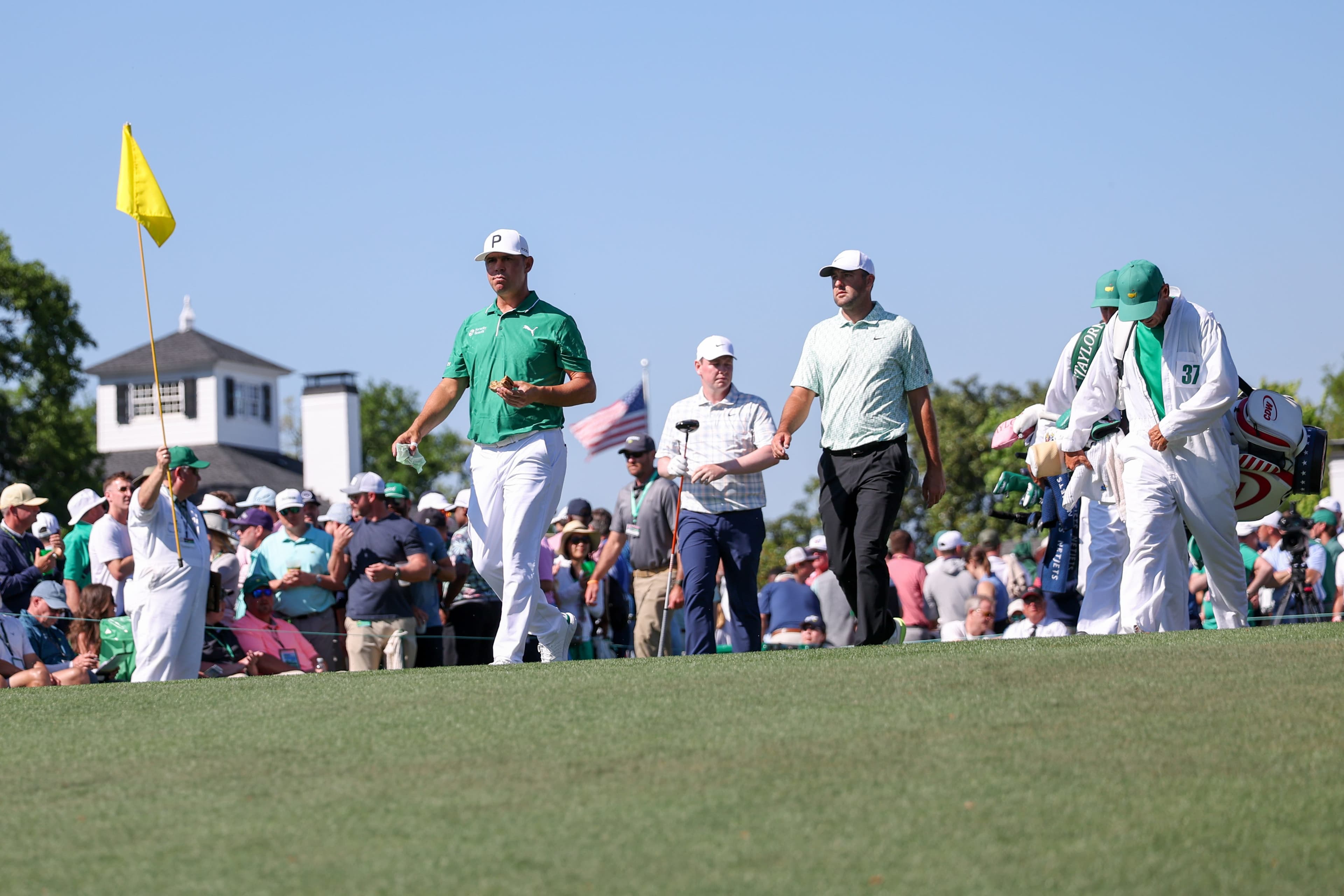 Gary Woodland finds safety at Masters, shoots 71, moves into top 10