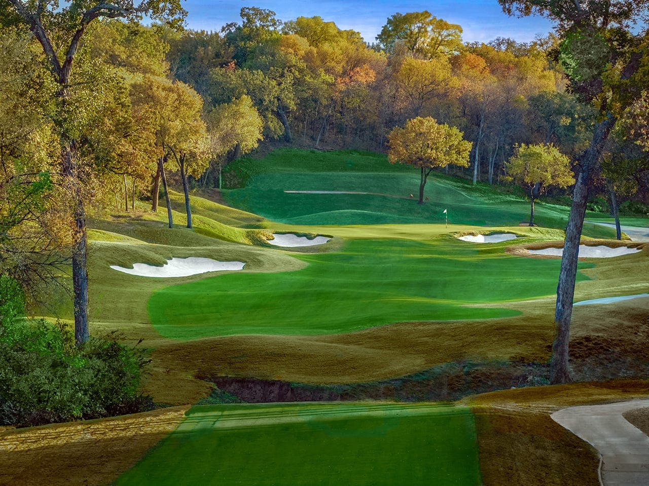 Beau Welling polishes the stars at Cowboys Golf Club in Texas