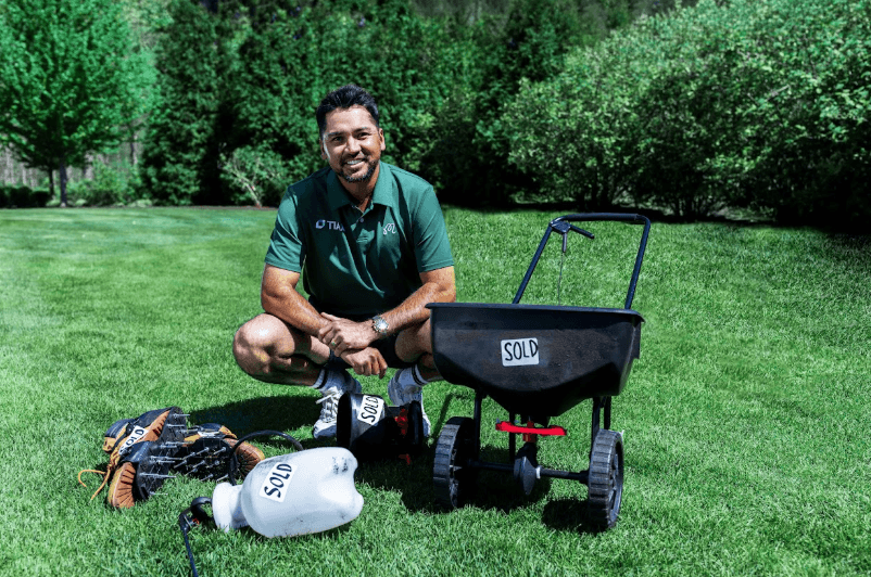 Jason Day hosts yard sale to help you—yes, you—with Lawn Care