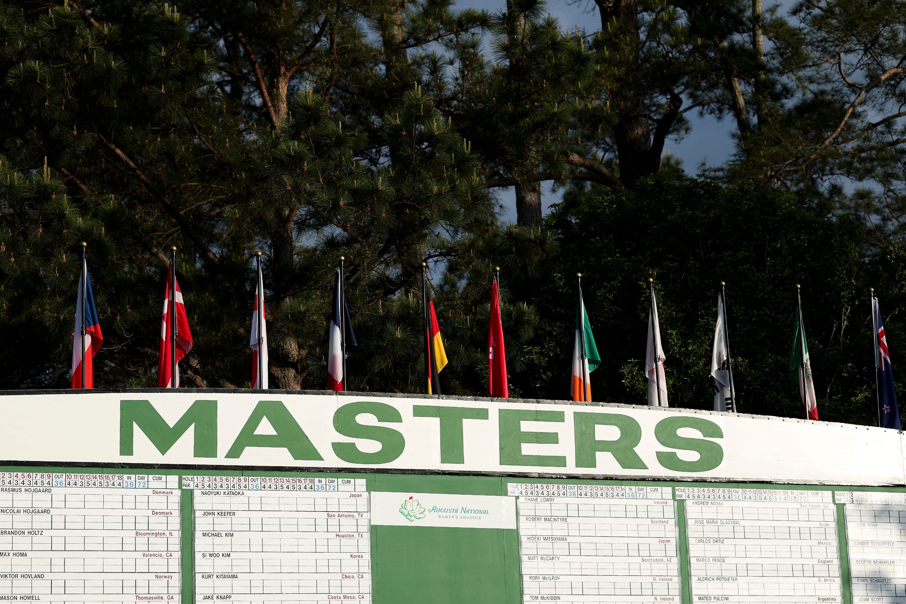 Rory McIlroy, dad take on duo featuring Jimmy Dunne at Sunday Masters