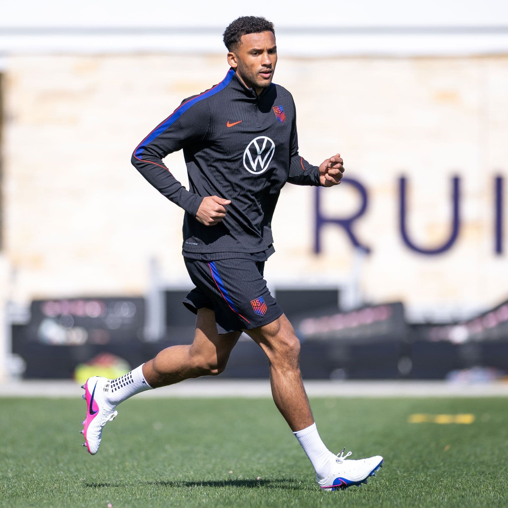 USMNT Aims to Carry Over Energy From 2025’s Statement Finish