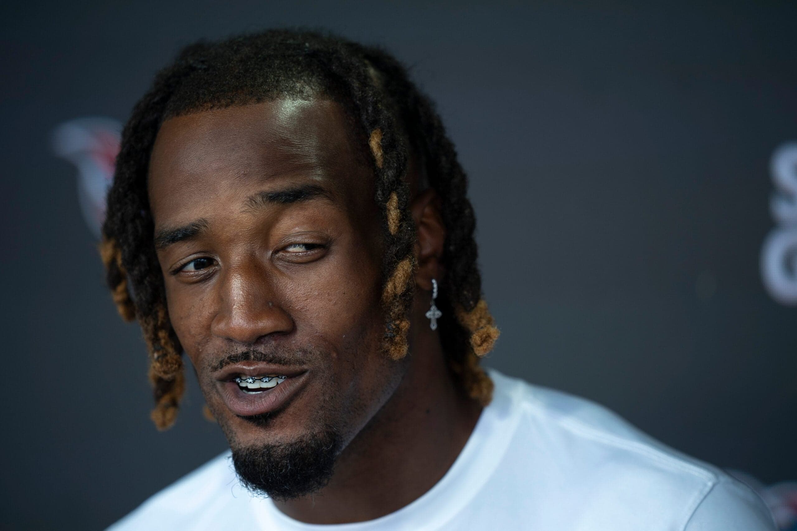 Vikings Dominate Stadium, Set New Record in Premier Showdown!