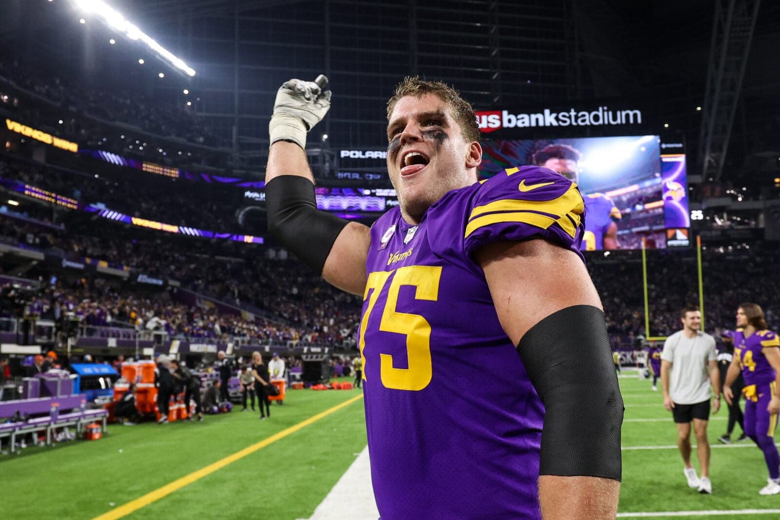 The Vikings Keep Throwing Chin Music at Brian O’Neill