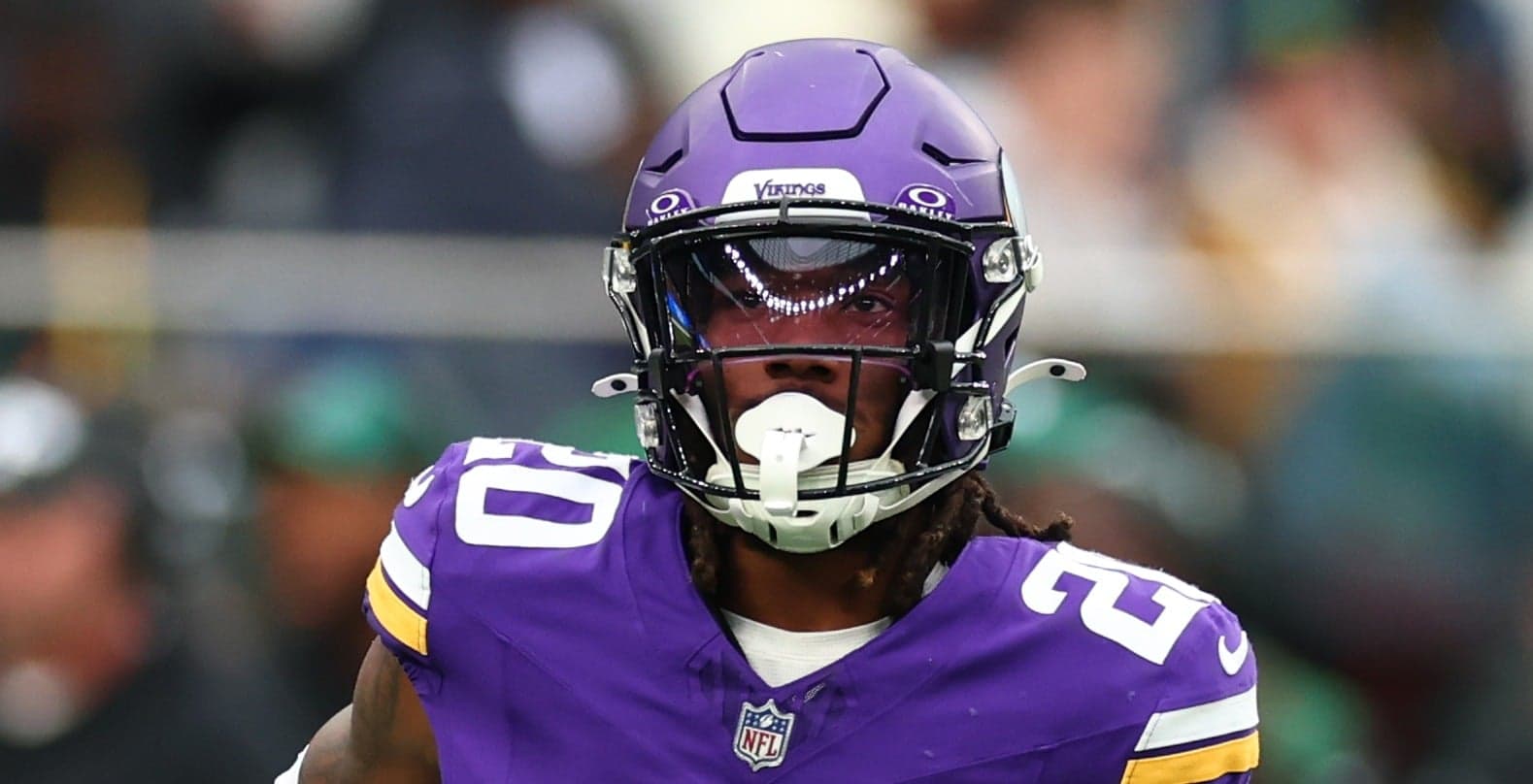 6 Vikings Camp Battles to Watch This Summer