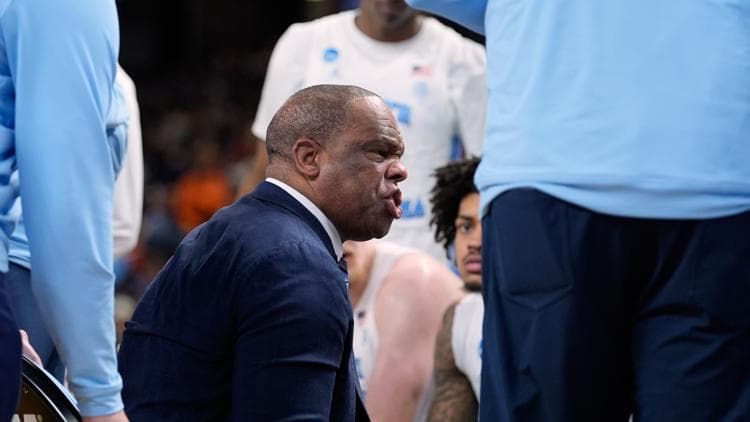 As questions swirl about the future of Hubert Davis, UNC students say it's time for a change
