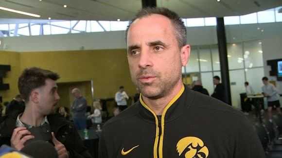 Iowa Men's Basketball Surprises NCAA Champions with 10-2 Thrashing!