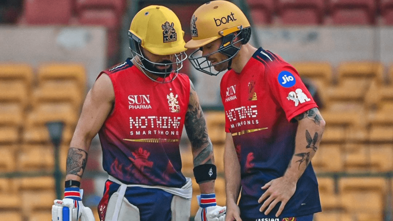 Virat Kohli sends IPL warning with 45 off 19 in RCB intra-squad game - Watch