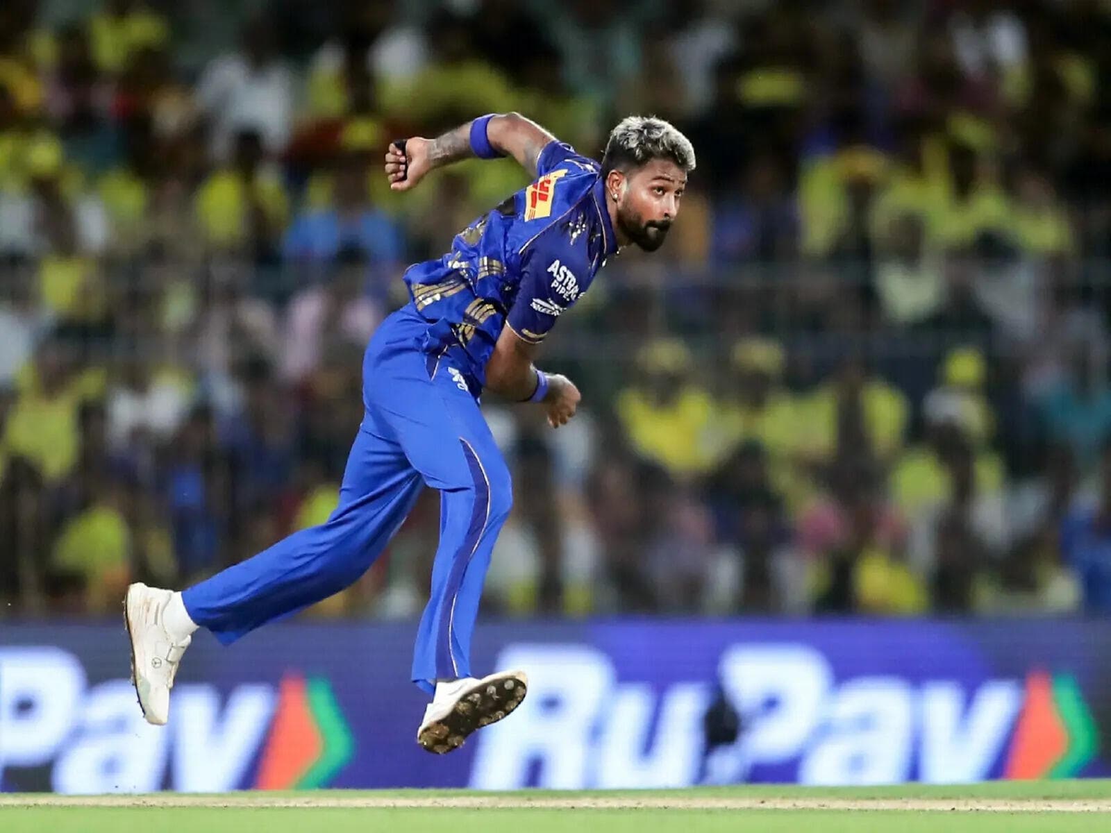 IPL Toss Today: No Hardik Pandya as RCB opt to field against MI