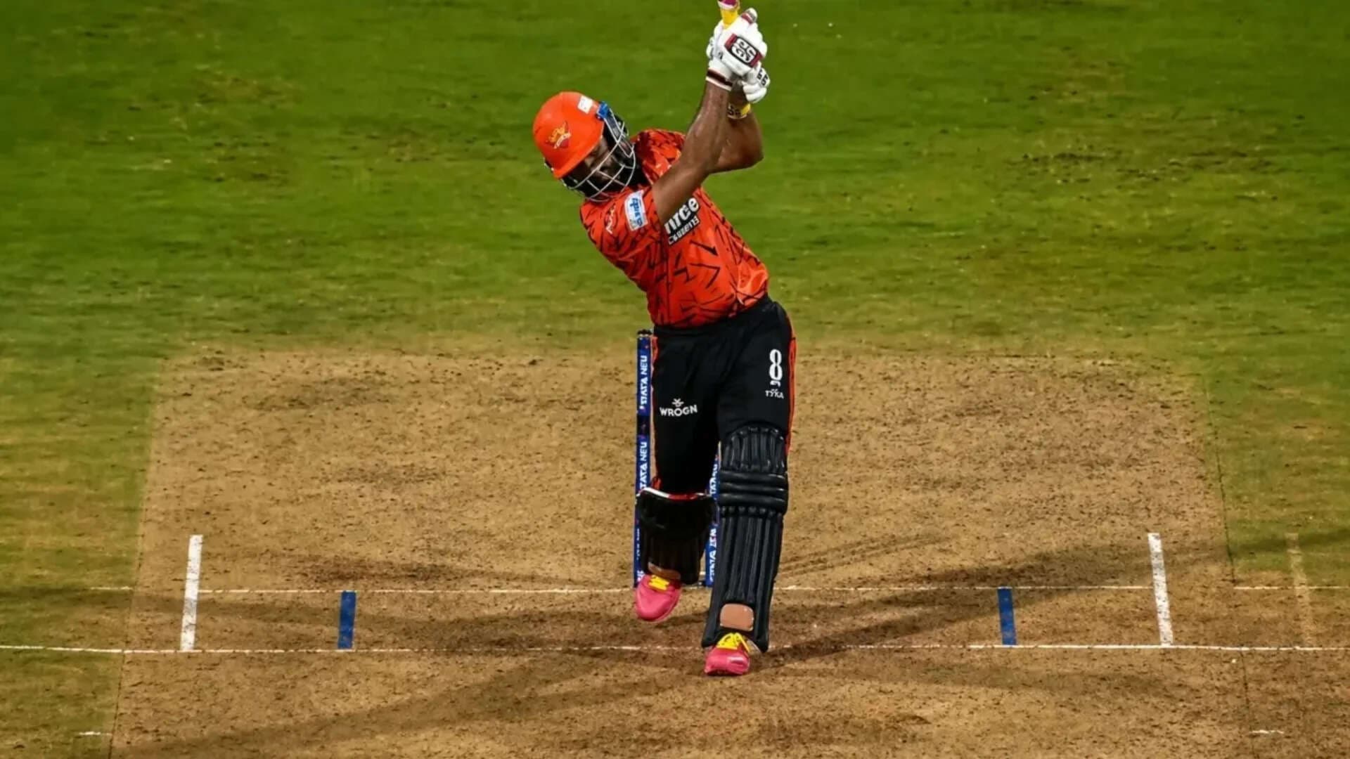 IPL 2026: No-look six off Bumrah, 300 strike-rate - Salil Arora steals the spotlight in 502-run Wankhede run-fest