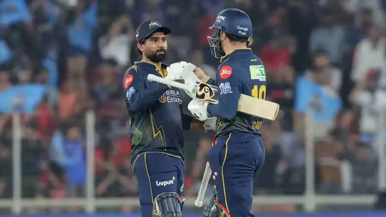 IPL 2026 Points Table after Match 42: GT gun down No. 2 RCB, close gap to top four