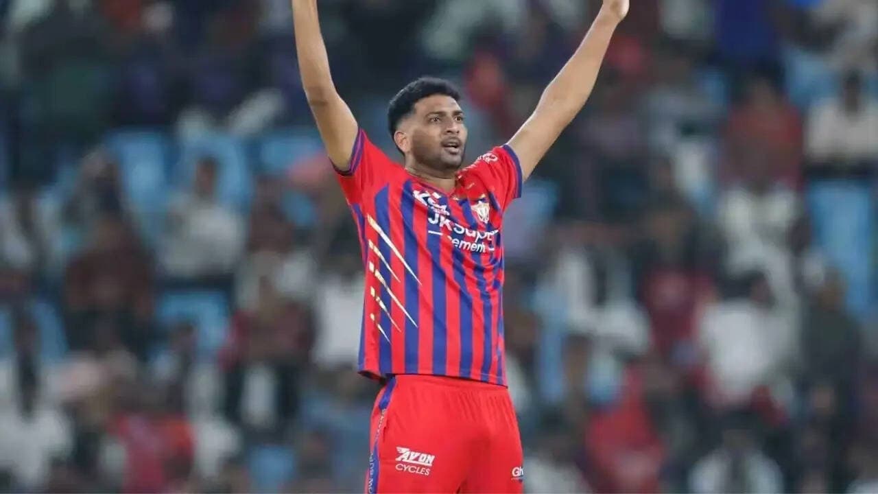 IPL toss today: LSG bring Arshin Kulkarni as RCB opt to bowl first- check full playing XI