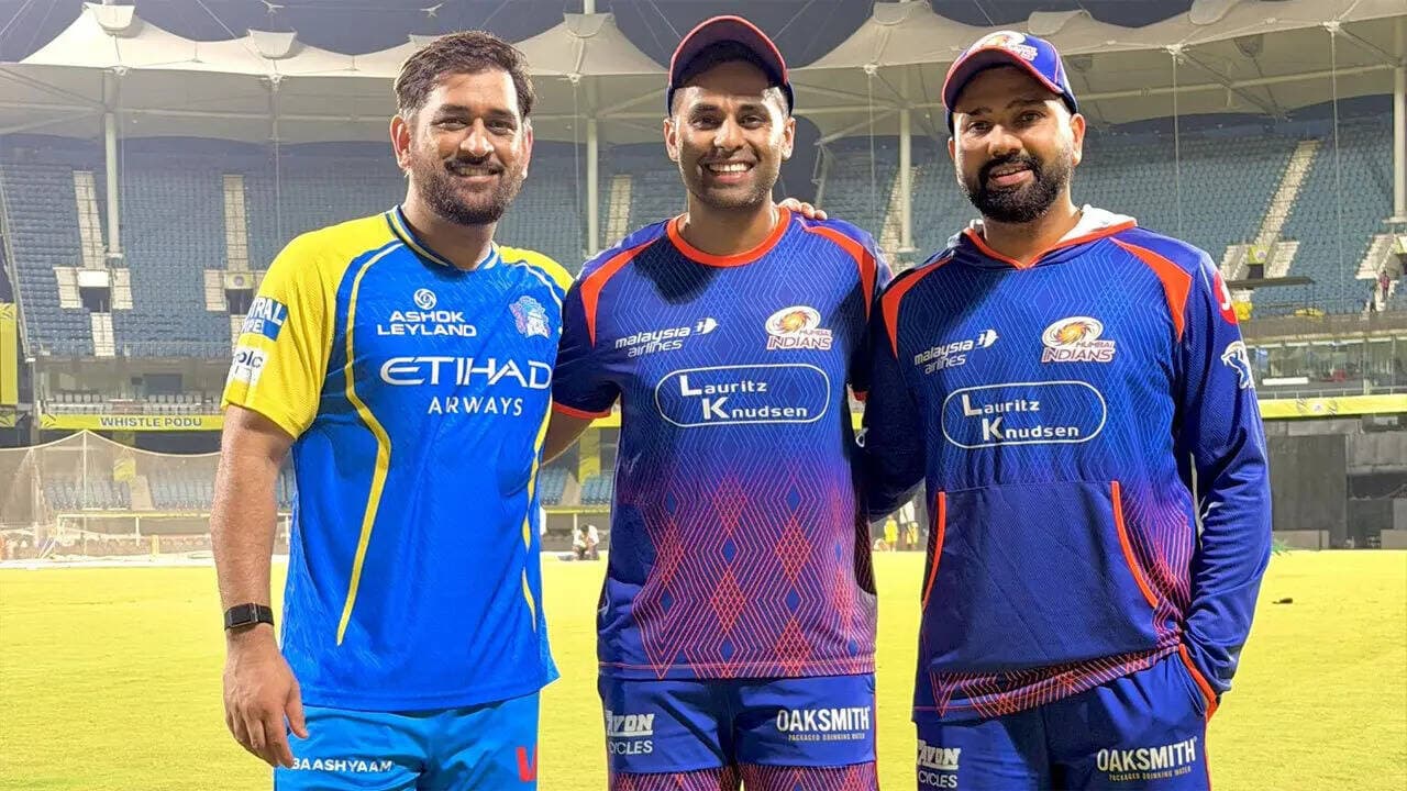 IPL 2026 | 'Pehle Rohit bhai, phir Dhoni bhai ... ': Suryakumar Yadav reveals story behind iconic pic - WATCH