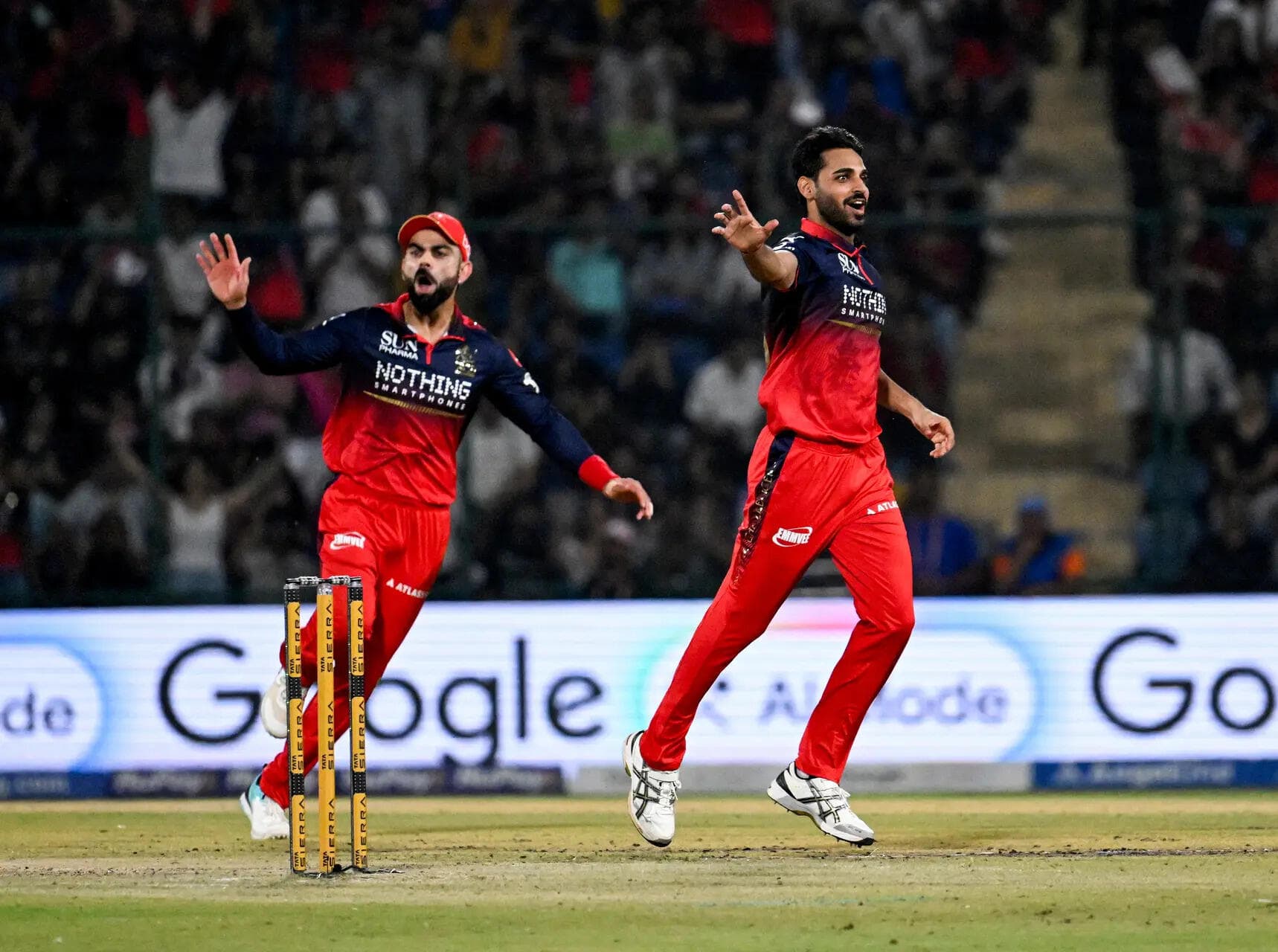Virat Kohli rates RCB teammate Bhuvneshwar Kumar among 'top 3 pacers in IPL history'