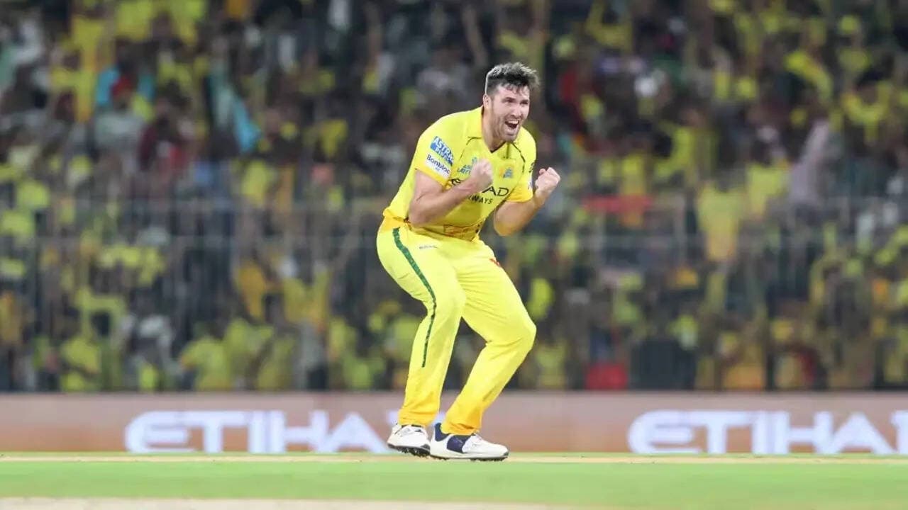 Not the best thing being a bowler: Jamie Overton