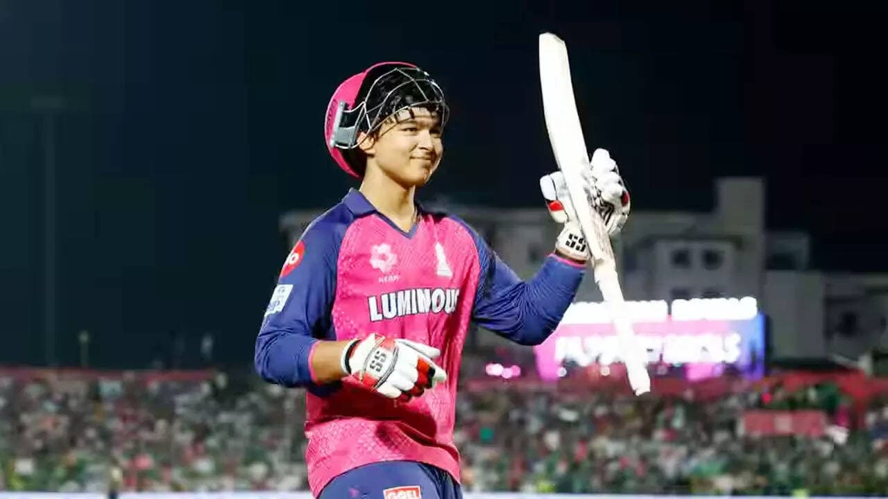 '2-3 hazaar runs': 14-year-old Vaibhav Sooryavanshi sets sky-high IPL 2026 target - WATCH