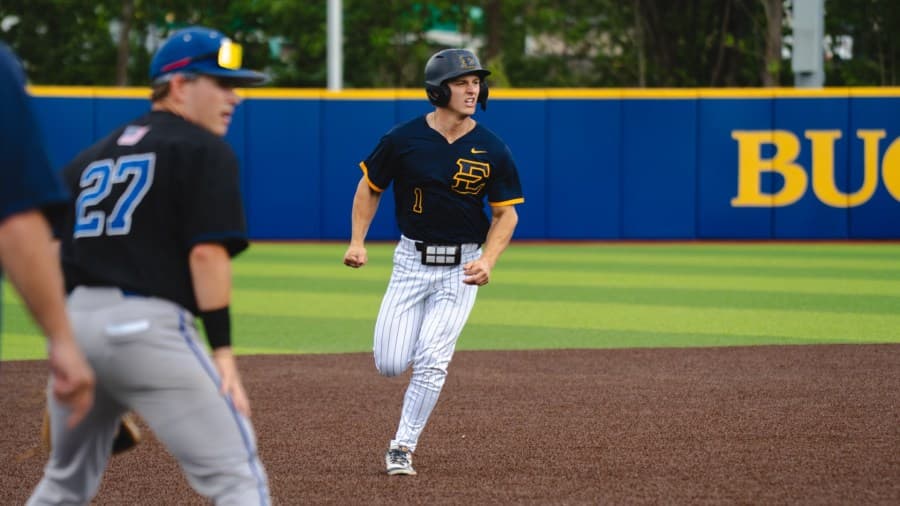 Bucs return to the win column with a 10-7 victory over UNC Asheville