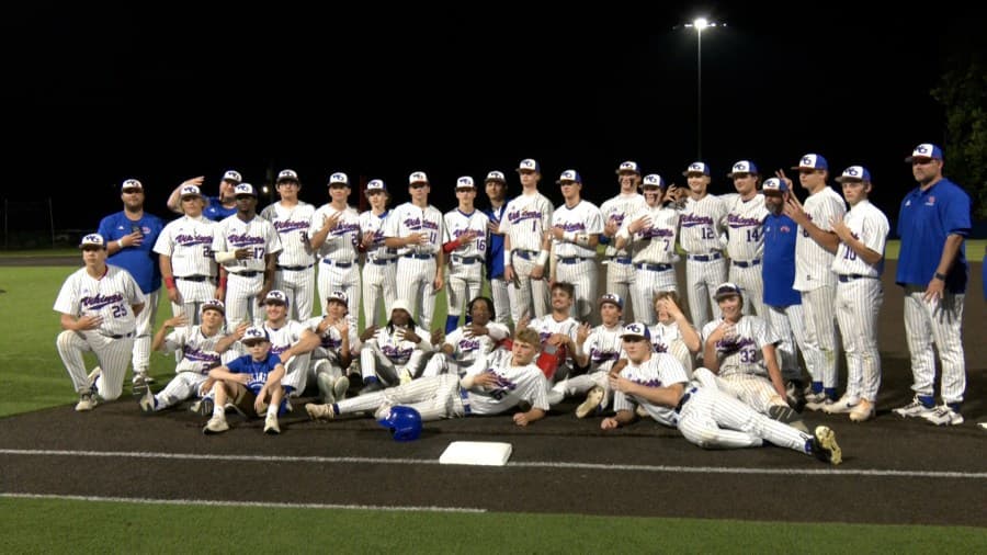 Warren Central Sweeps Ridgeland after 12-2 win on Thursday