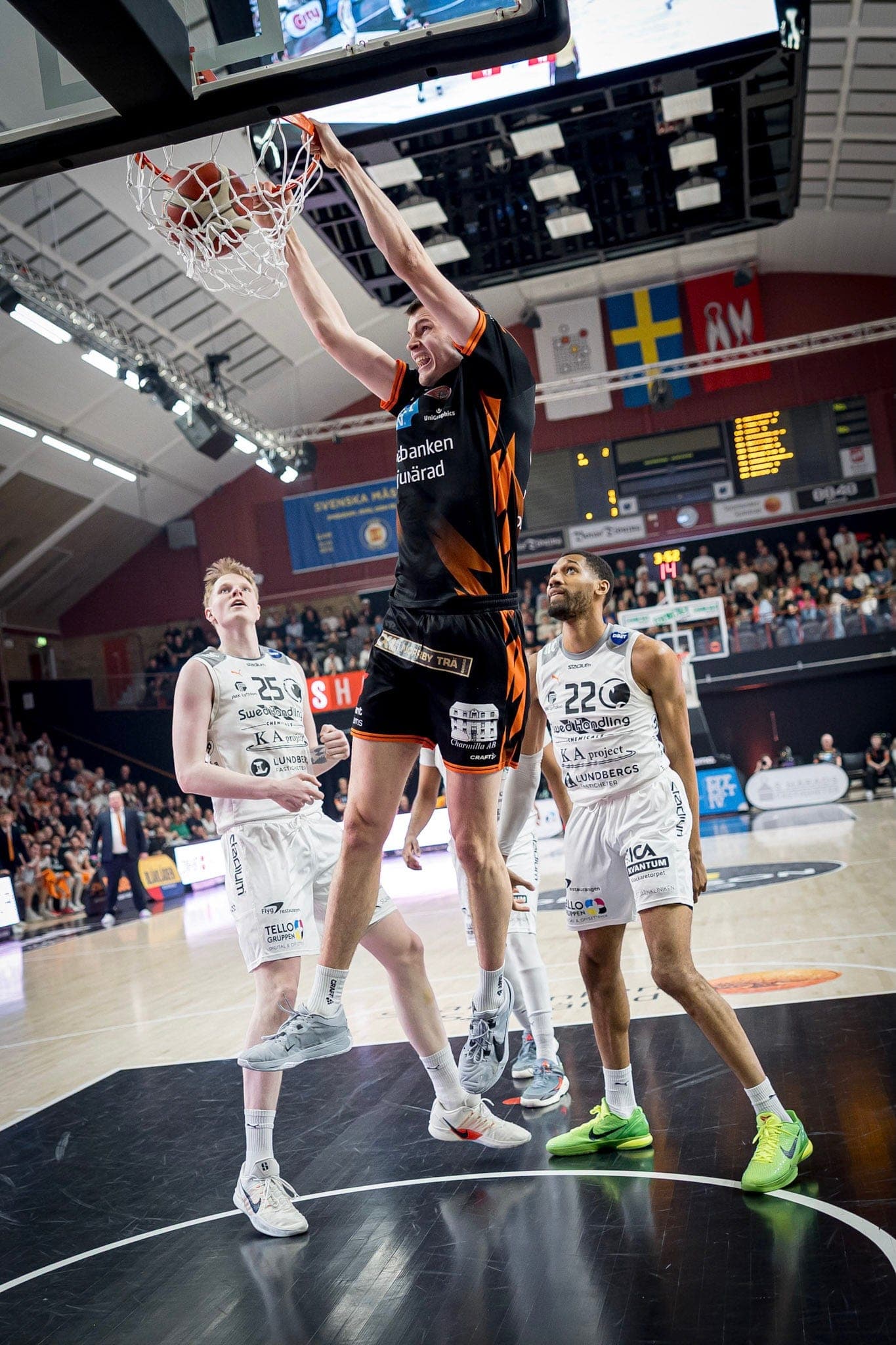 Whitinsville Christian's Vander Baan wins first pro basketball title in Sweden