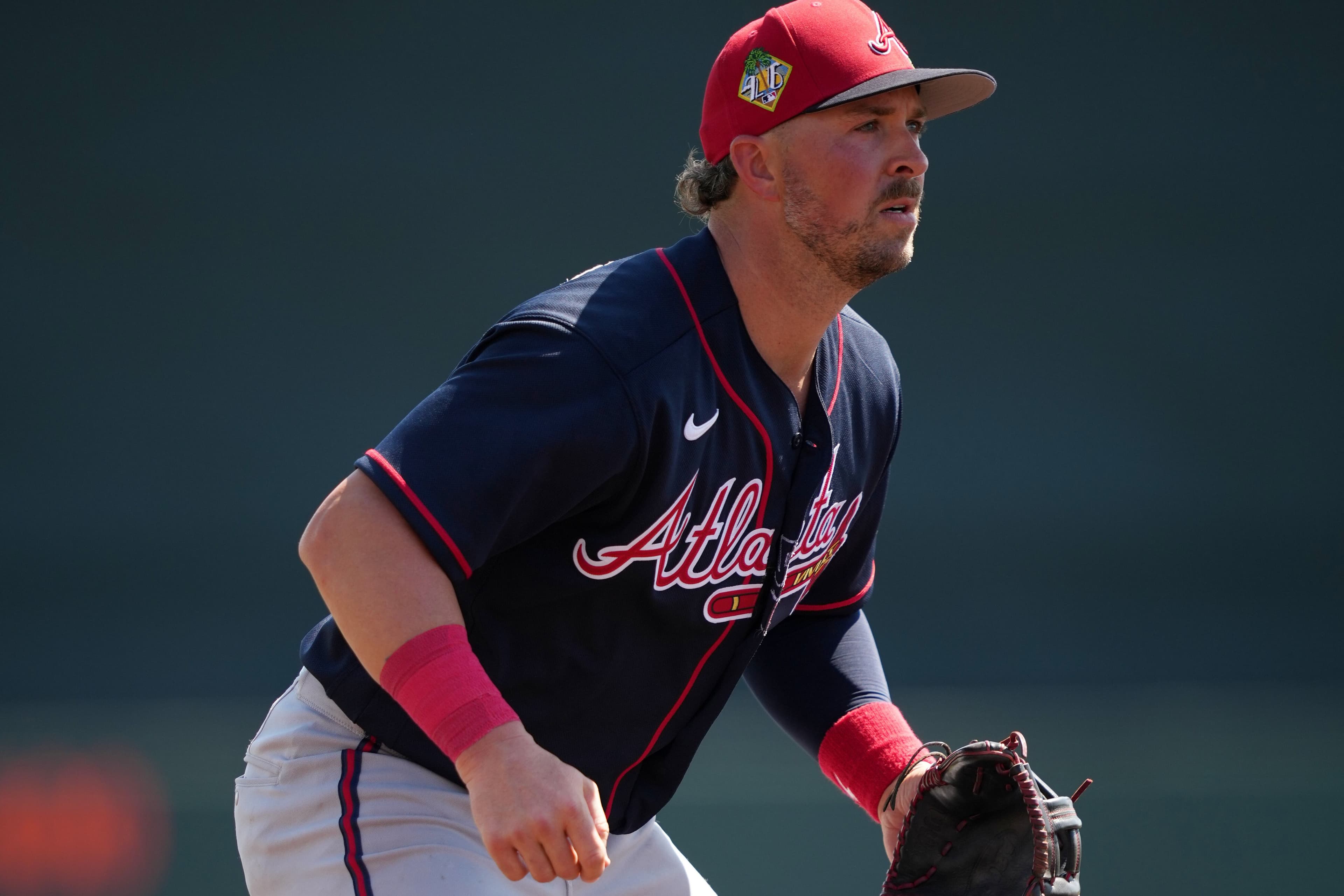 2 infielders make Braves roster
