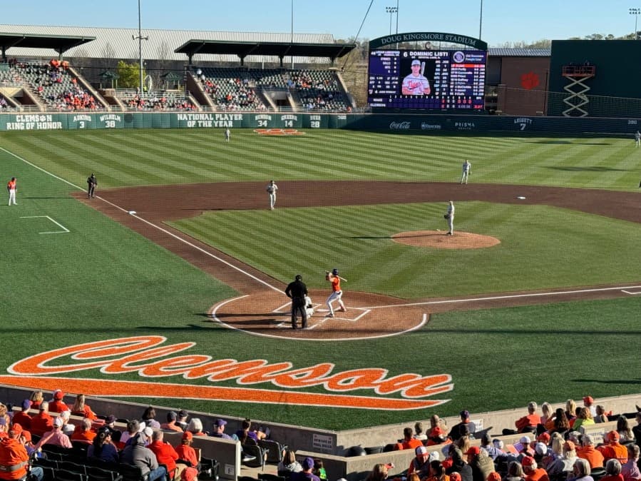 Clemson squanders big lead, falls to Coastal