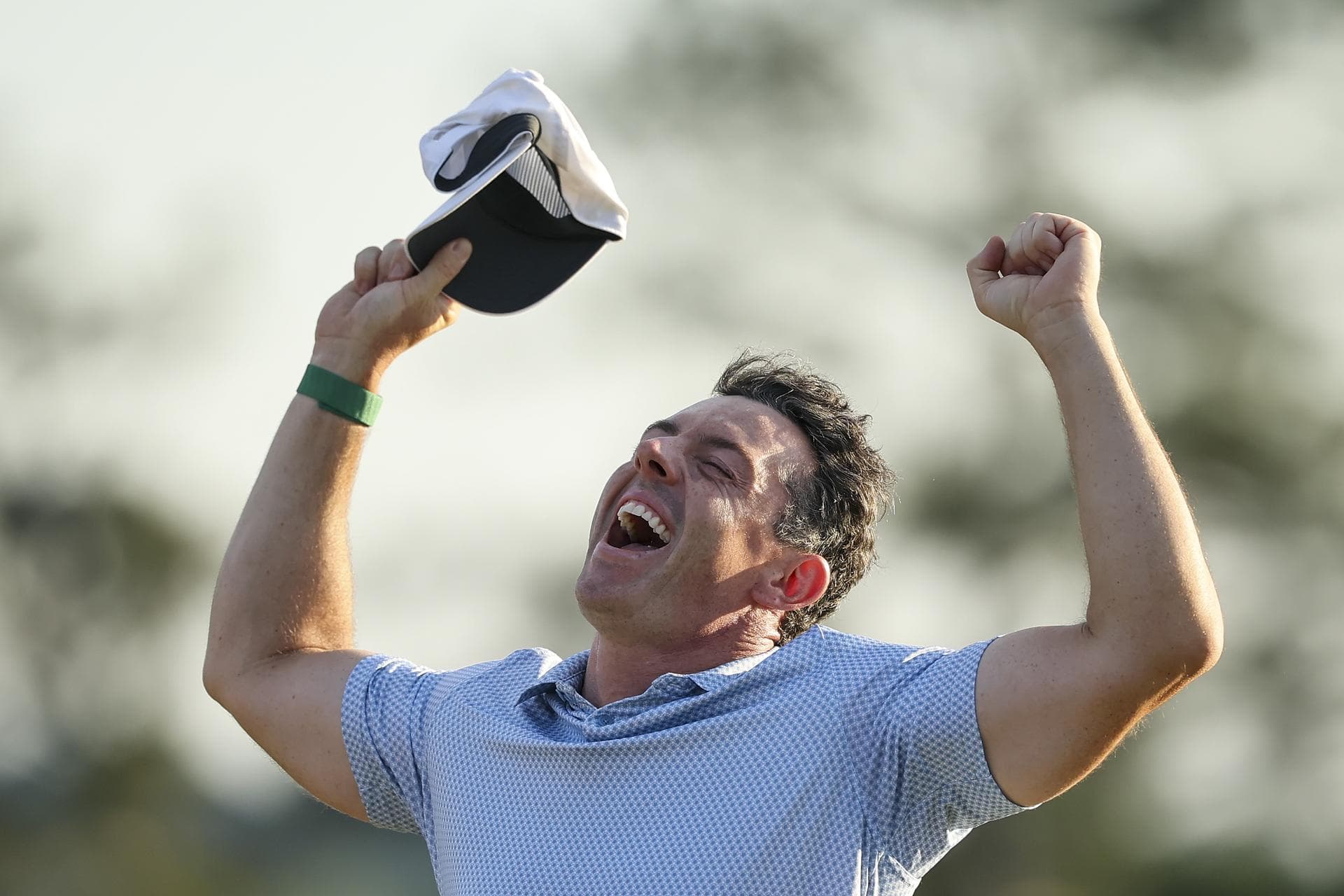 ⛳️ Y! Sports AM: Rory reigns again