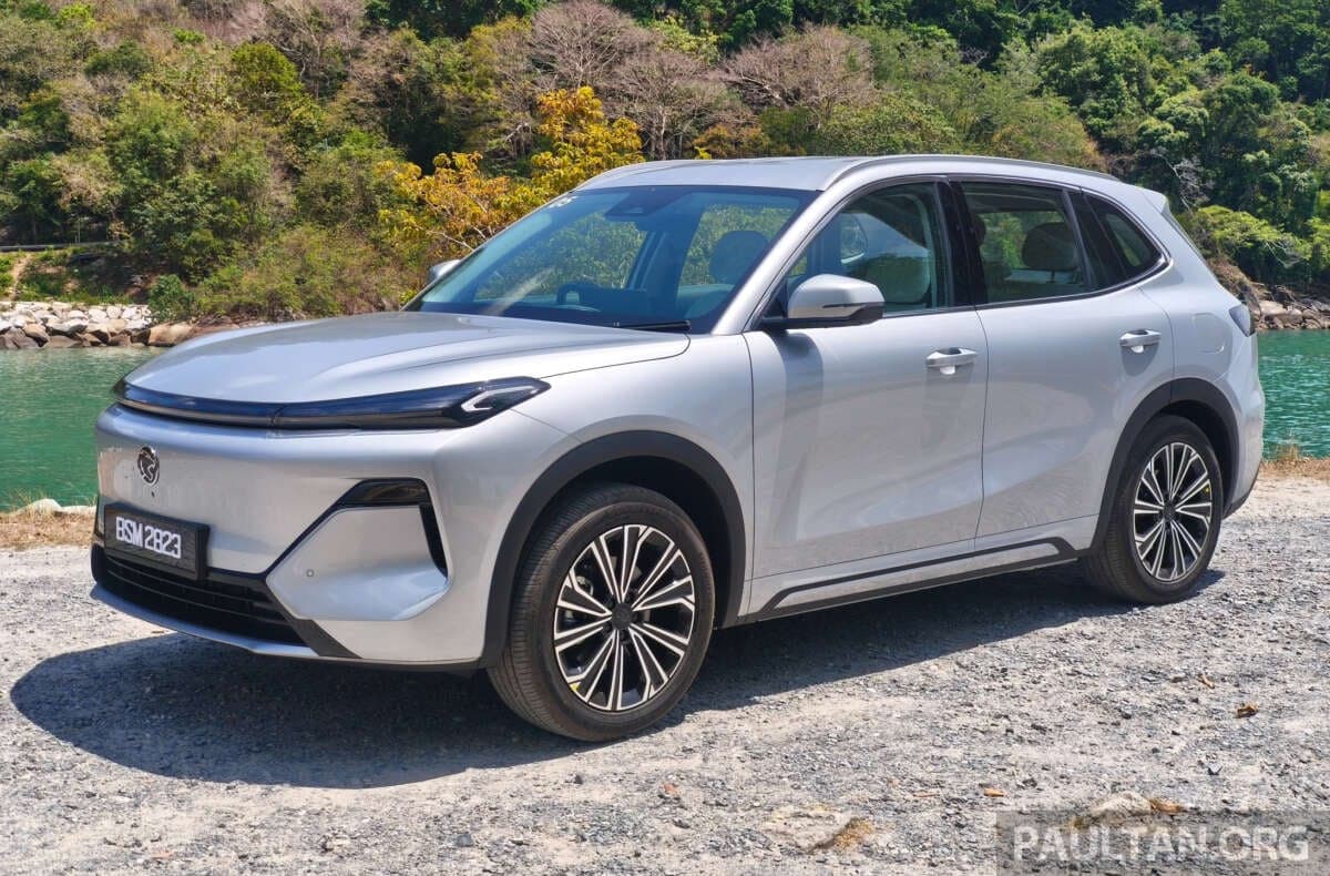 Can you drive eMas 7 PHEV without plug-in charging? Proton says yes, batt warranty will still apply, but…