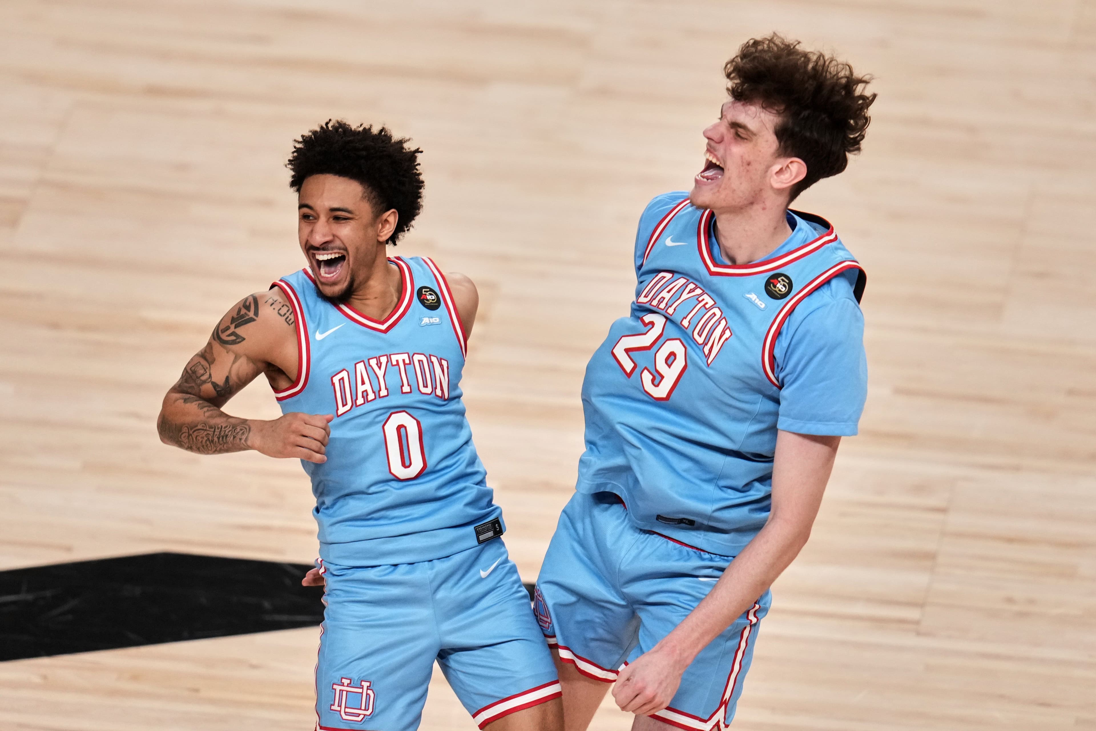 Shocking Blow to Pre-Race Favorites: Dayton Surges Past Top Seed in Thrilling 76-69 Triumph!