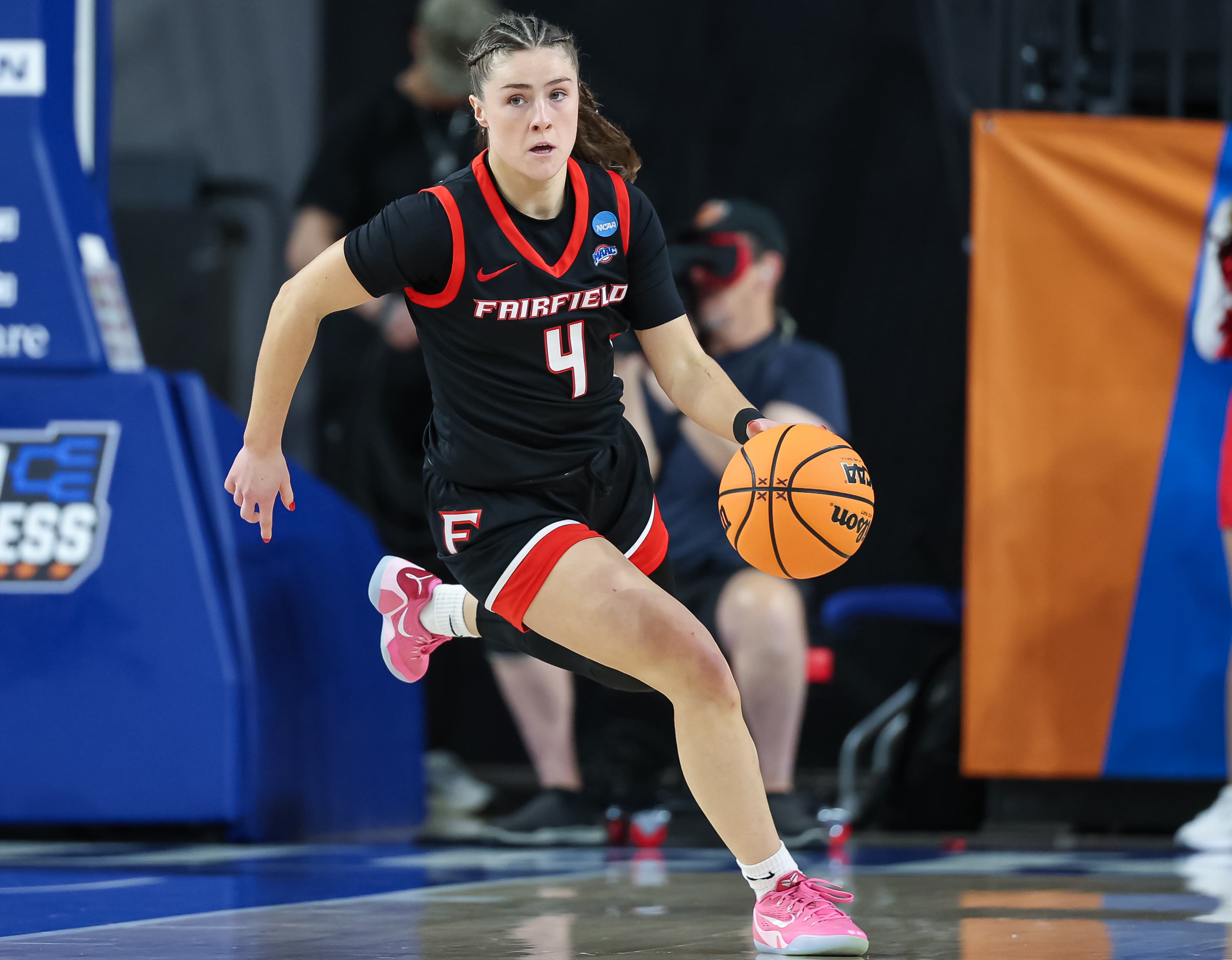 New Headline: Rise to Glory: Master the Art of Basketball and Take Charge!