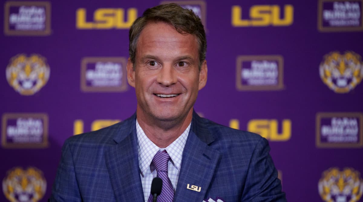 5-Star EDGE Recruit Anthony Sweeney Praises LSU After Unofficial Visit