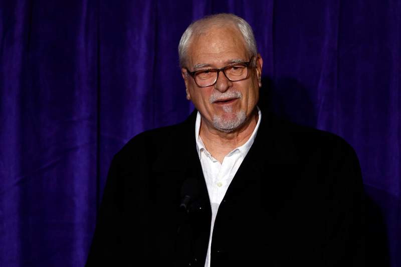 What NBA legend Phil Jackson had to say about Steve Kerr’s proposal of eliminating three-point line