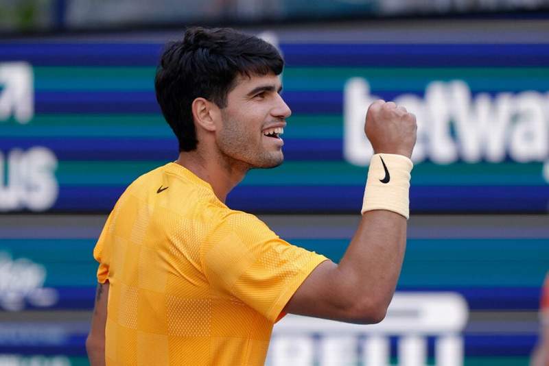 Toni Nadal comments on Carlos Alcaraz’s chances of missing the French Open through injury