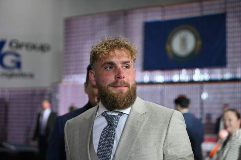 Jake Paul promises Ellie Scotney a car if she makes history this weekend