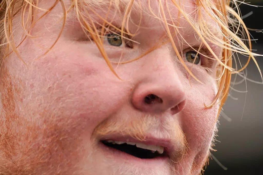 Washington Huskies OL John Mills is the ultimate technician