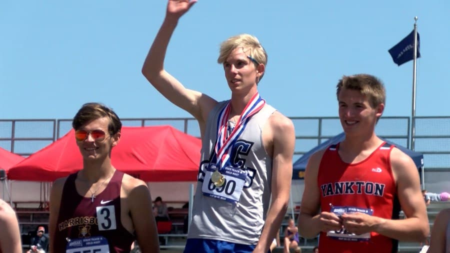 Simeon Birnbaum breaks collegiate 1,500 meter record