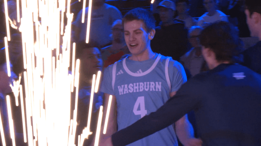 Former Washburn star commits to Liberty