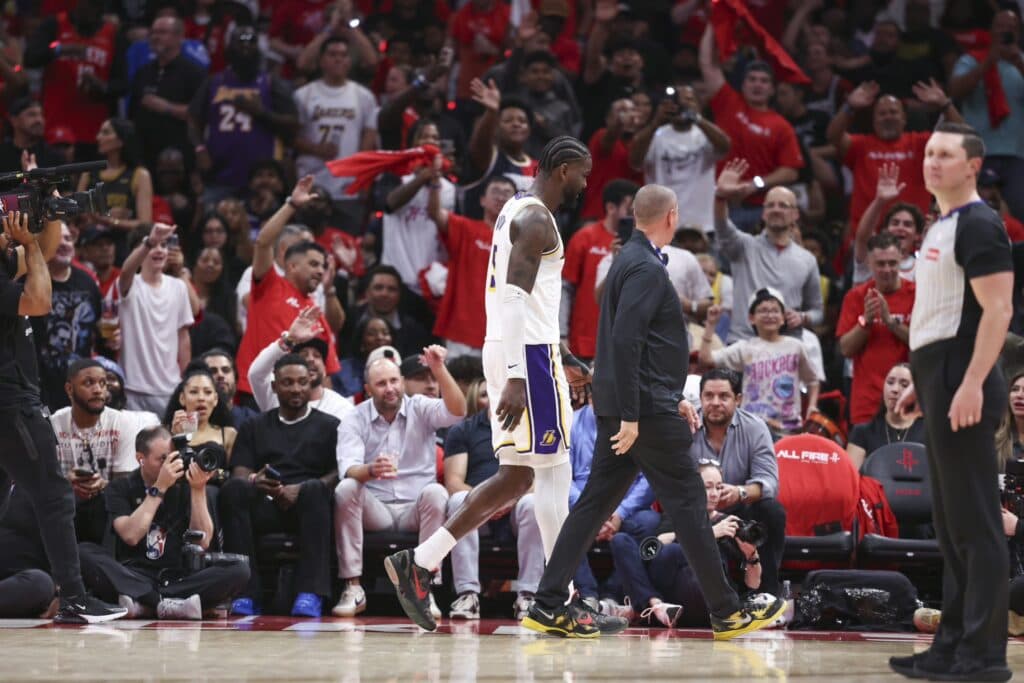 Two Lakers Ejected During Game 4 Loss Against Rockets