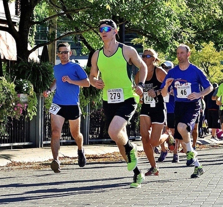 Local runners find community ahead of Milwaukee Marathon