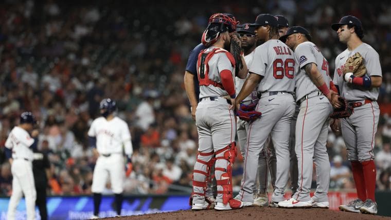 Red Sox, Astros Seemingly Lose Track Of Outs During Ugly Inning
